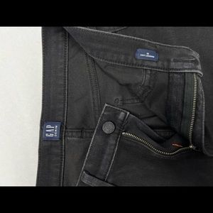 Black, GAP jeans. Size 28. Super comfortable.